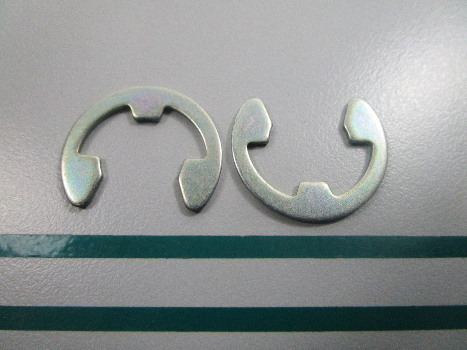 NEW OEM (LOT OF 2) 93430-12008-00 Yamaha Circlip 0810