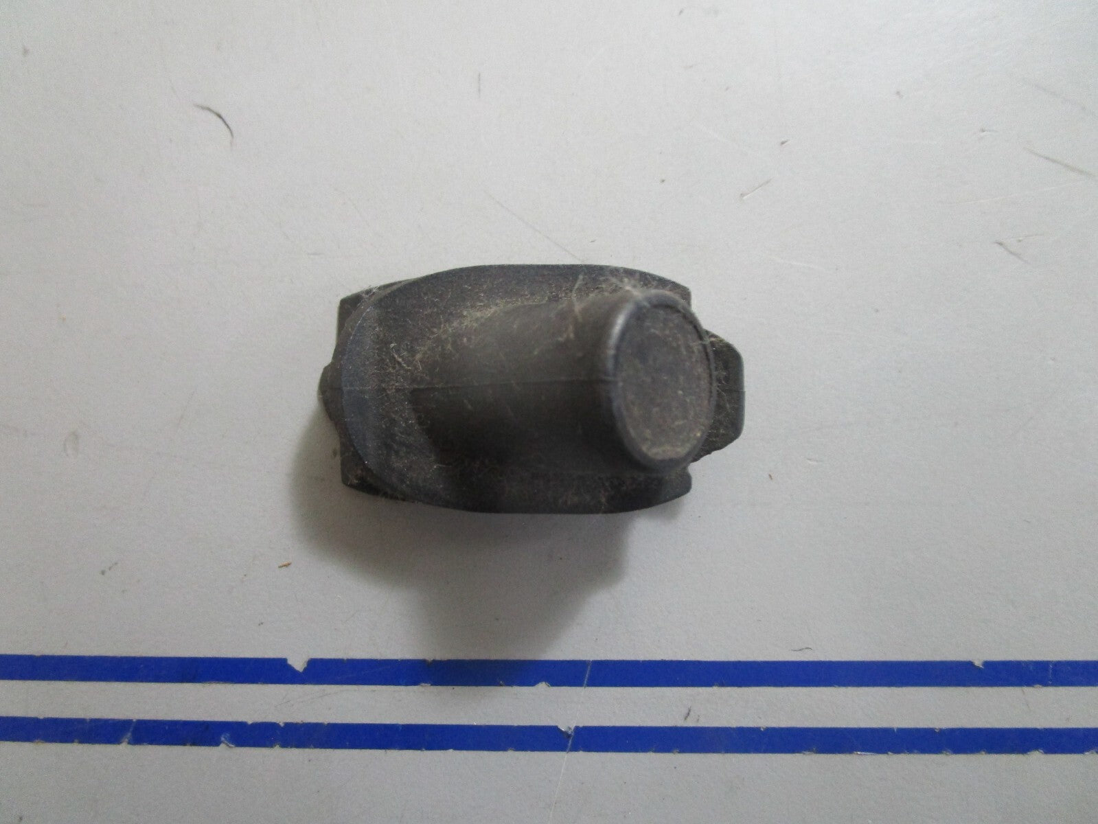 *NEW OEM* 0720 OMC Johnson Evinrude Grommet 339931 0339931