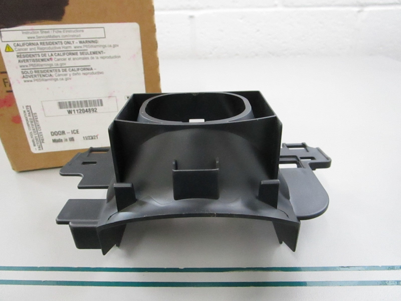 NEW OEM W11317951 Whirlpool Glass Door 0810