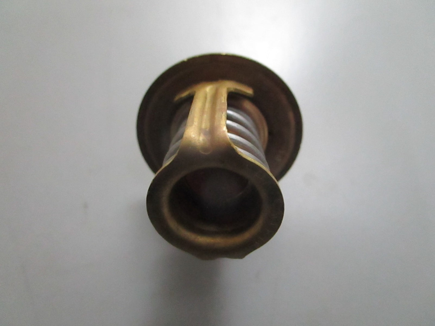*NEW OEM* 0820 Volvo Penta Thermostat 21148403