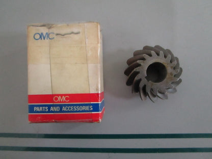 OMC NEW OEM Pinion Gear 304009 Johnson Evinrude 5.5HP 7.5HP Lower Unit 0820