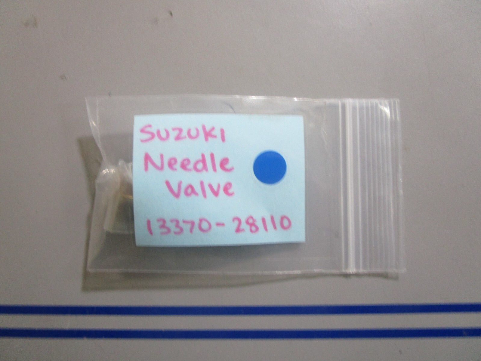 *NEW OEM* 0810 Suzuki Needle Valve 13370-28110
