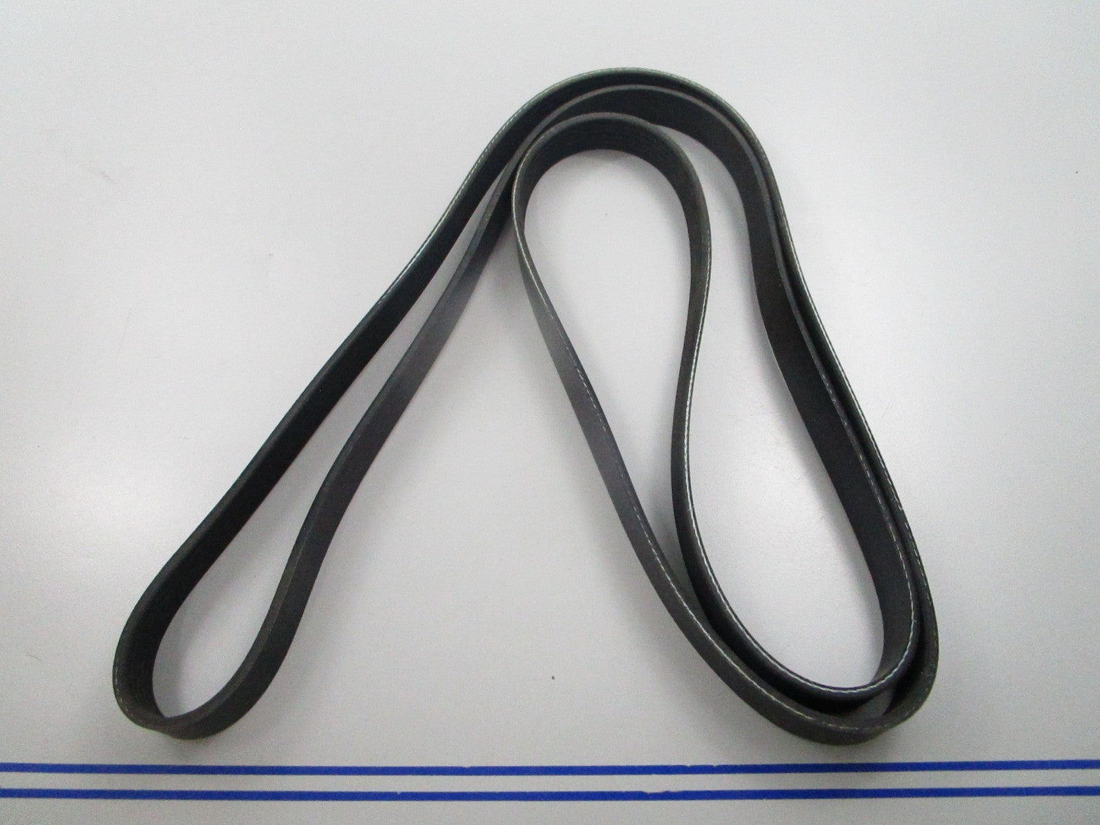 NEW K060850 Gates Micro-V Serpentine Belt 0810