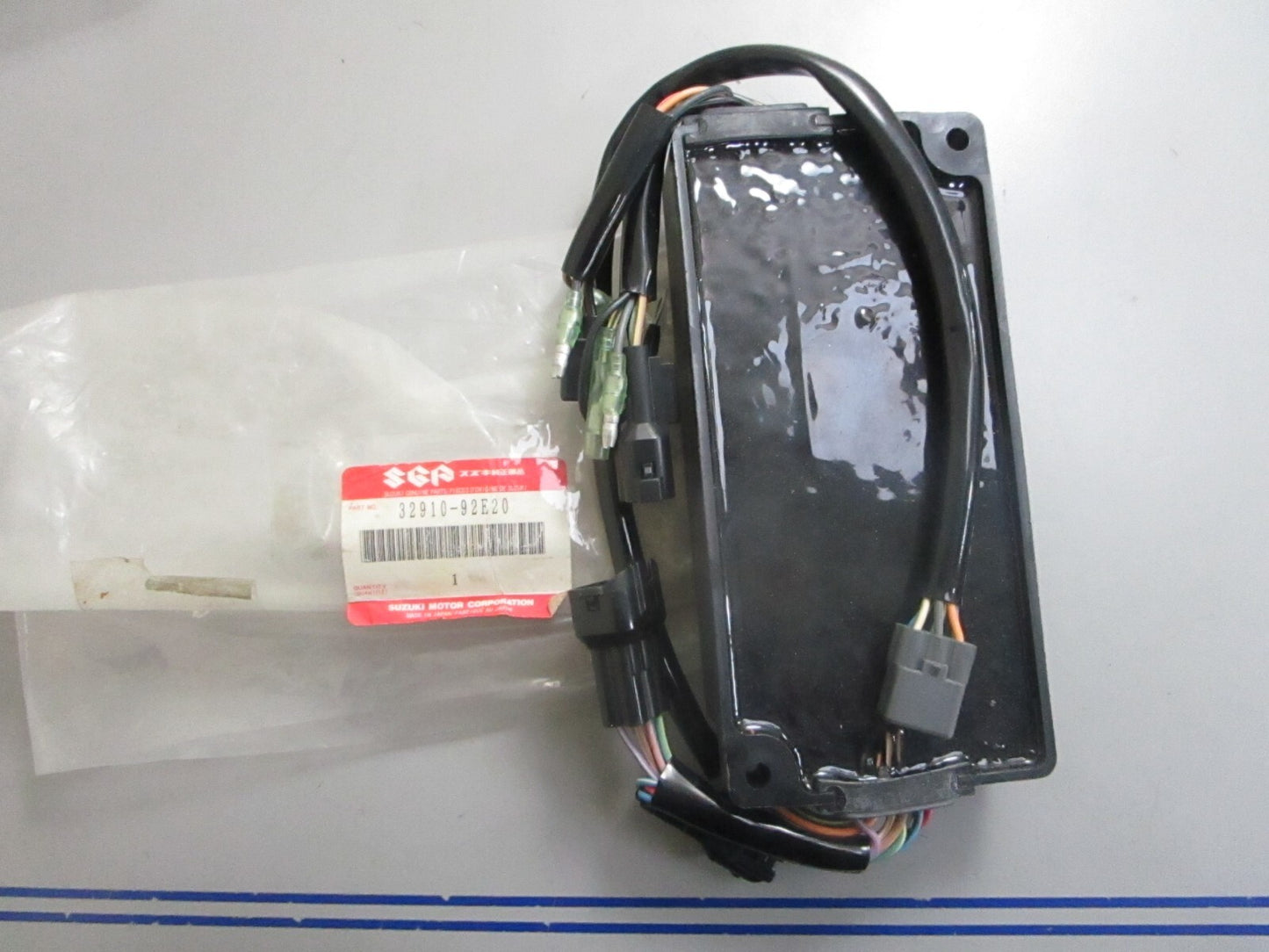 *NEW OEM* 0820 Suzuki Ignition Control Unit 32910-92E20