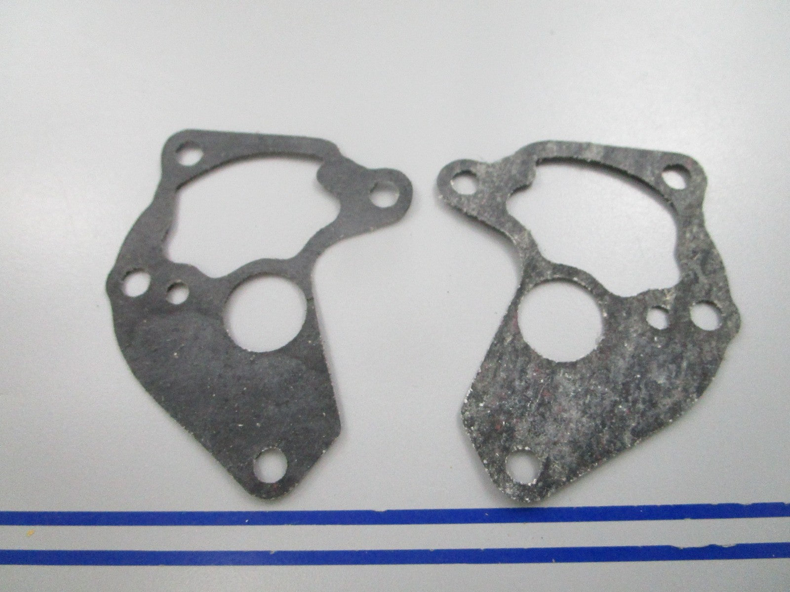 NEW OEM (LOT OF 2) 315121 0315121 OMC Johnson Evinrude Gasket 0810