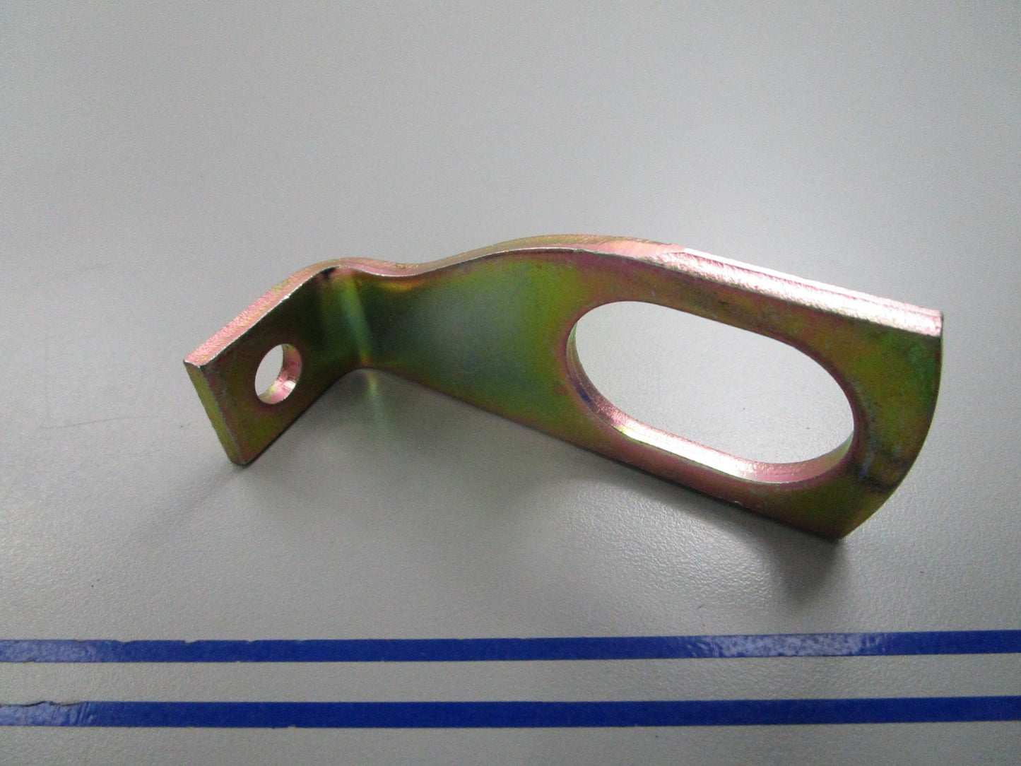 NEW OEM 3852649 Volvo Penta Bracket 0810