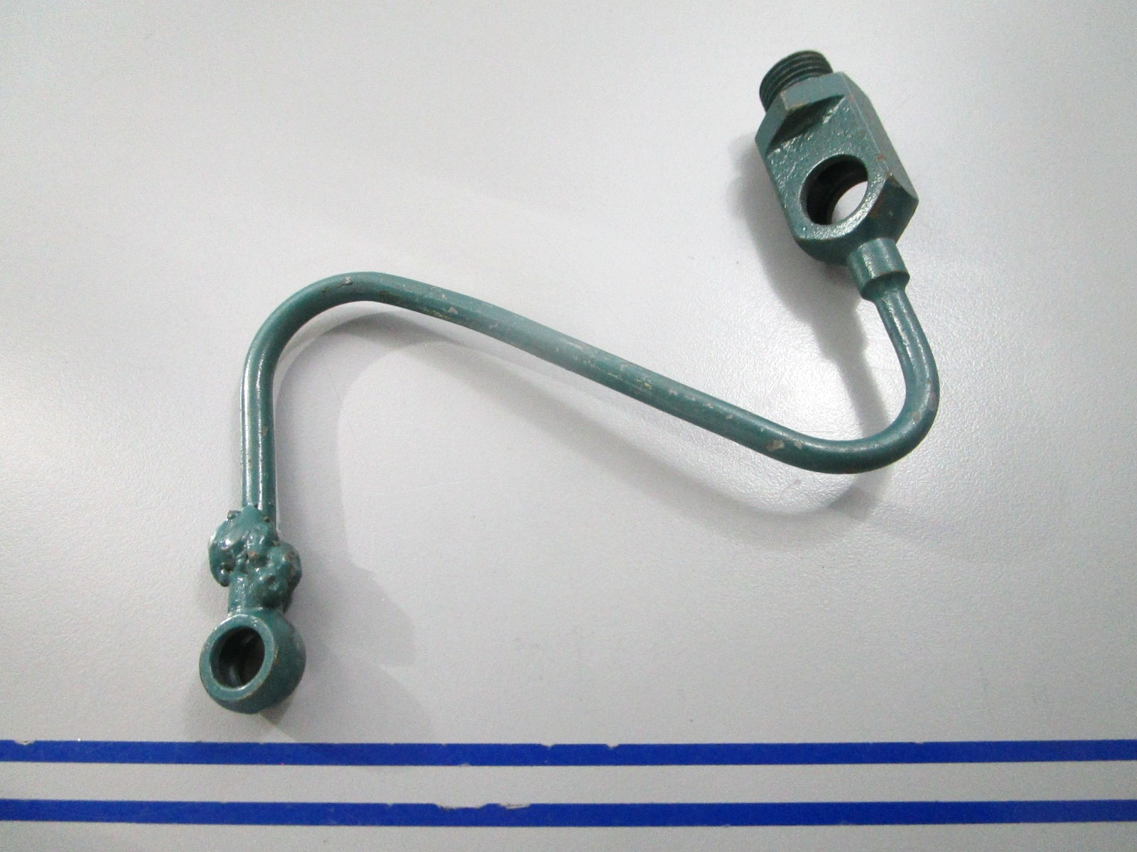 *NEW OEM* 0810 Volvo Penta Pipe 843668