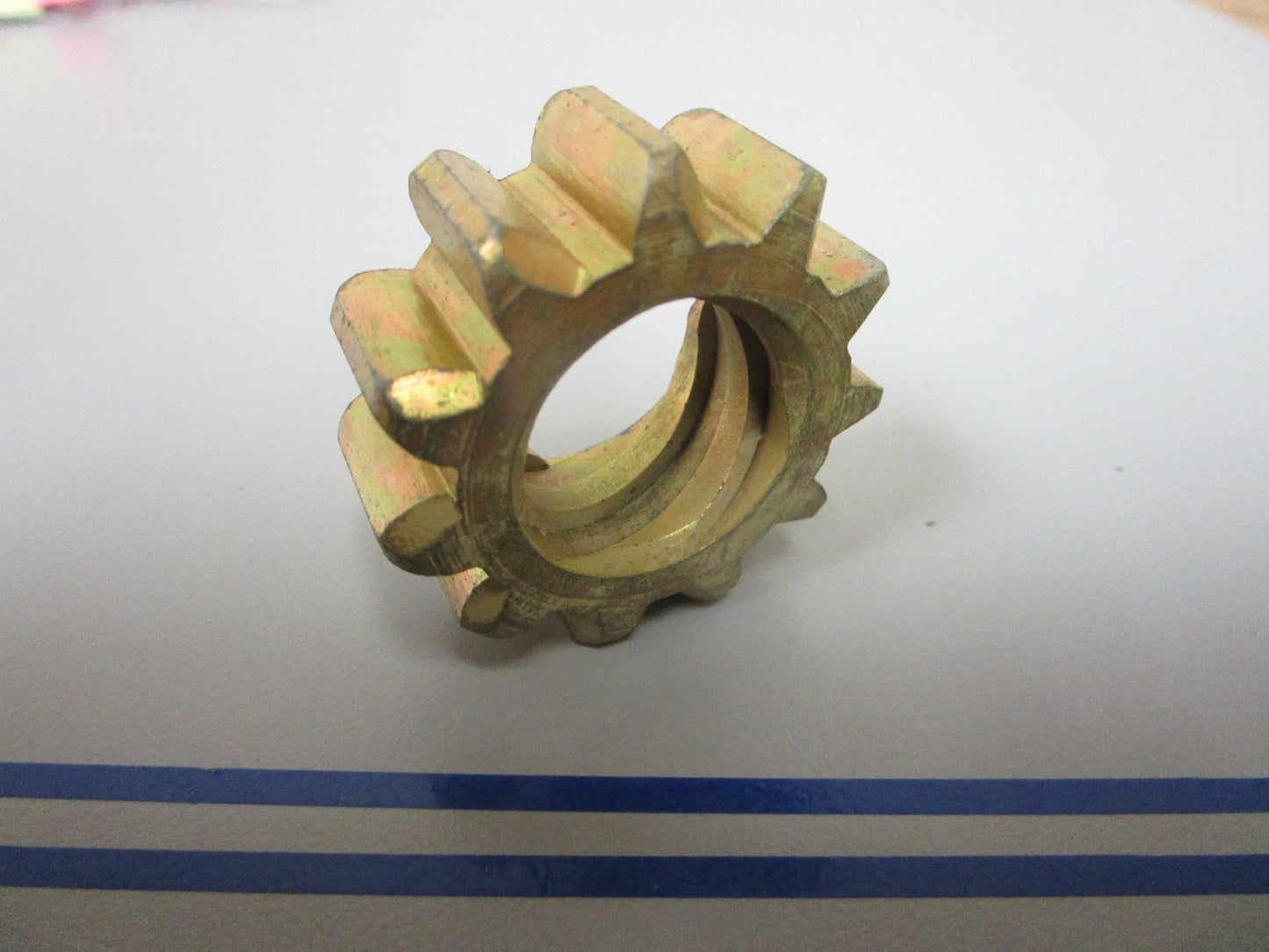 NEW OEM 311861 0311861 OMC Johnson Evinrude Starter Drive Pinion 0720