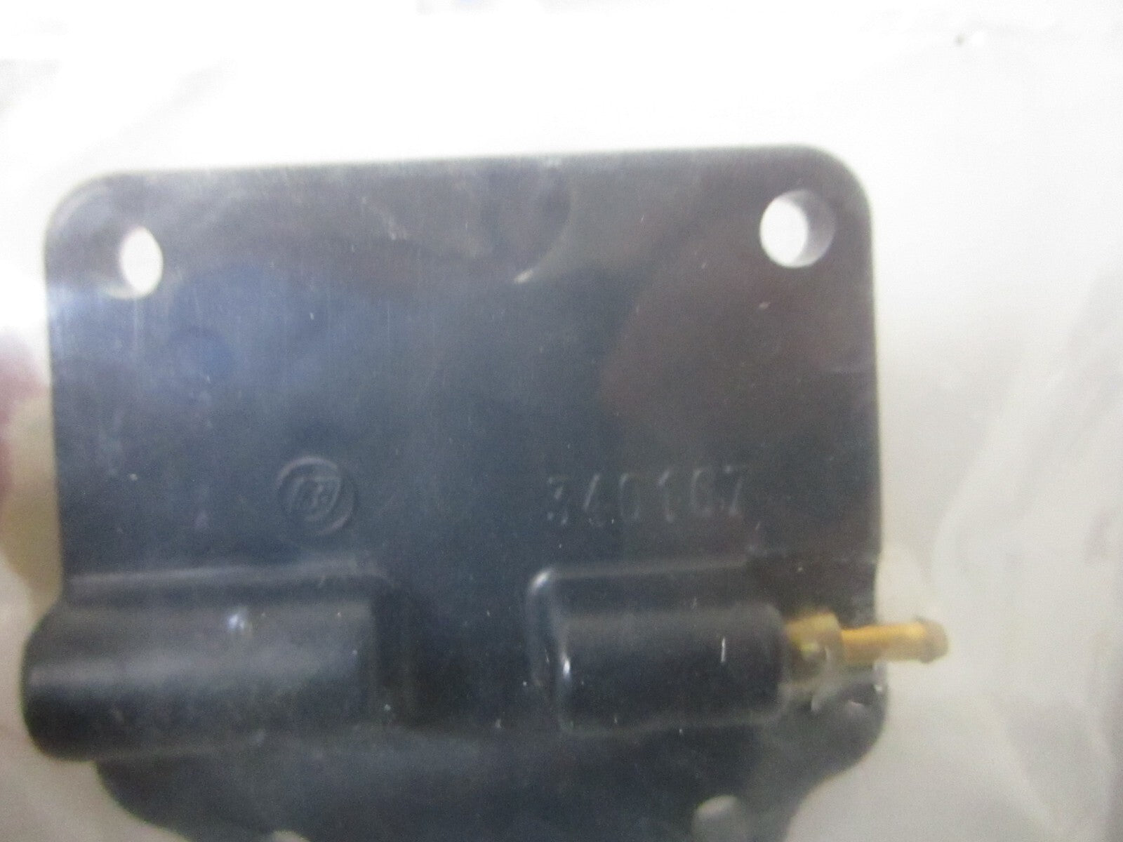 *NEW OEM* 0810 OMC Johnson Evinrude Cover & Nipple Assembly 436951 0436951