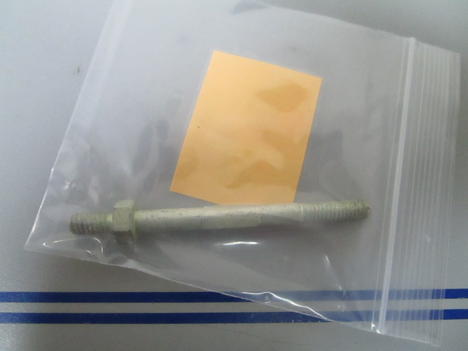 *NEW OEM* 0810 OMC Johnson Evinrude Double End Screw 318449 0318449