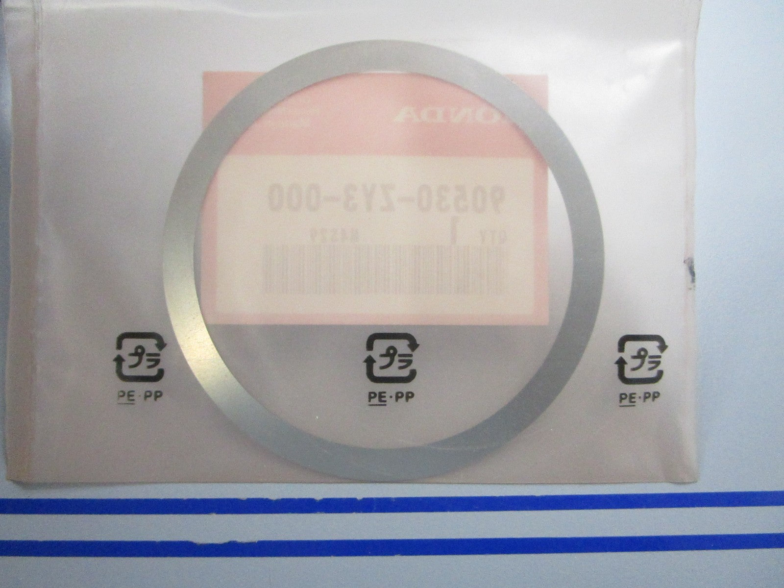 NEW OEM 90530-ZY3-000 Honda Shim 0810