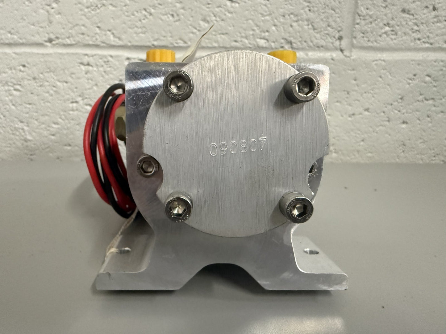 NEW OEM M81120 Raymarine Type 1 12V Hydraulic Pump 0820