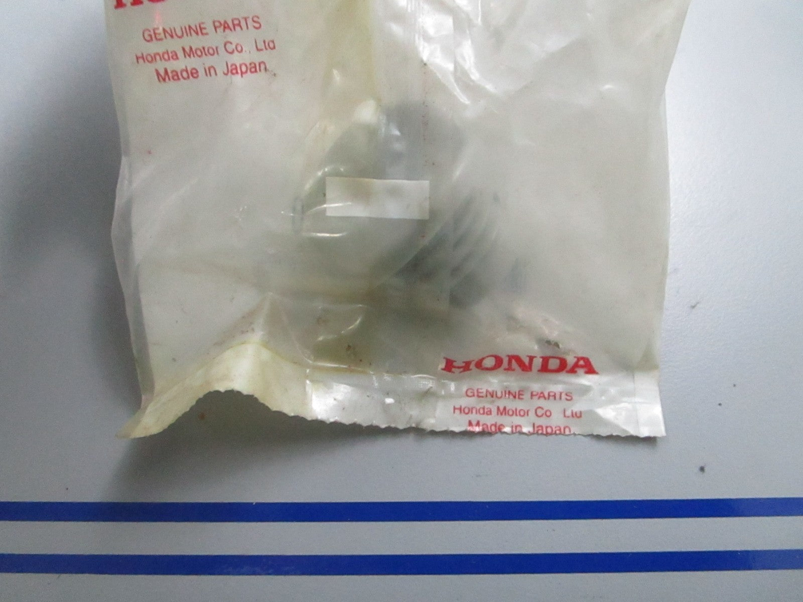 *NEW OEM* 0810 Honda Oil Filler Cap 15655-HN5-670