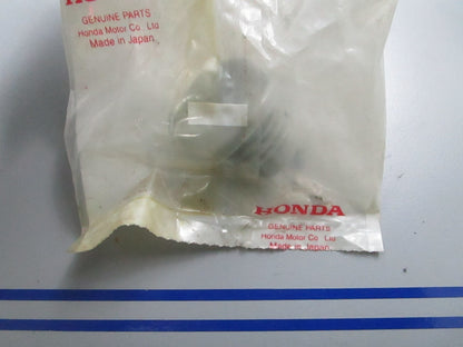 *NEW OEM* 0810 Honda Oil Filler Cap 15655-HN5-670