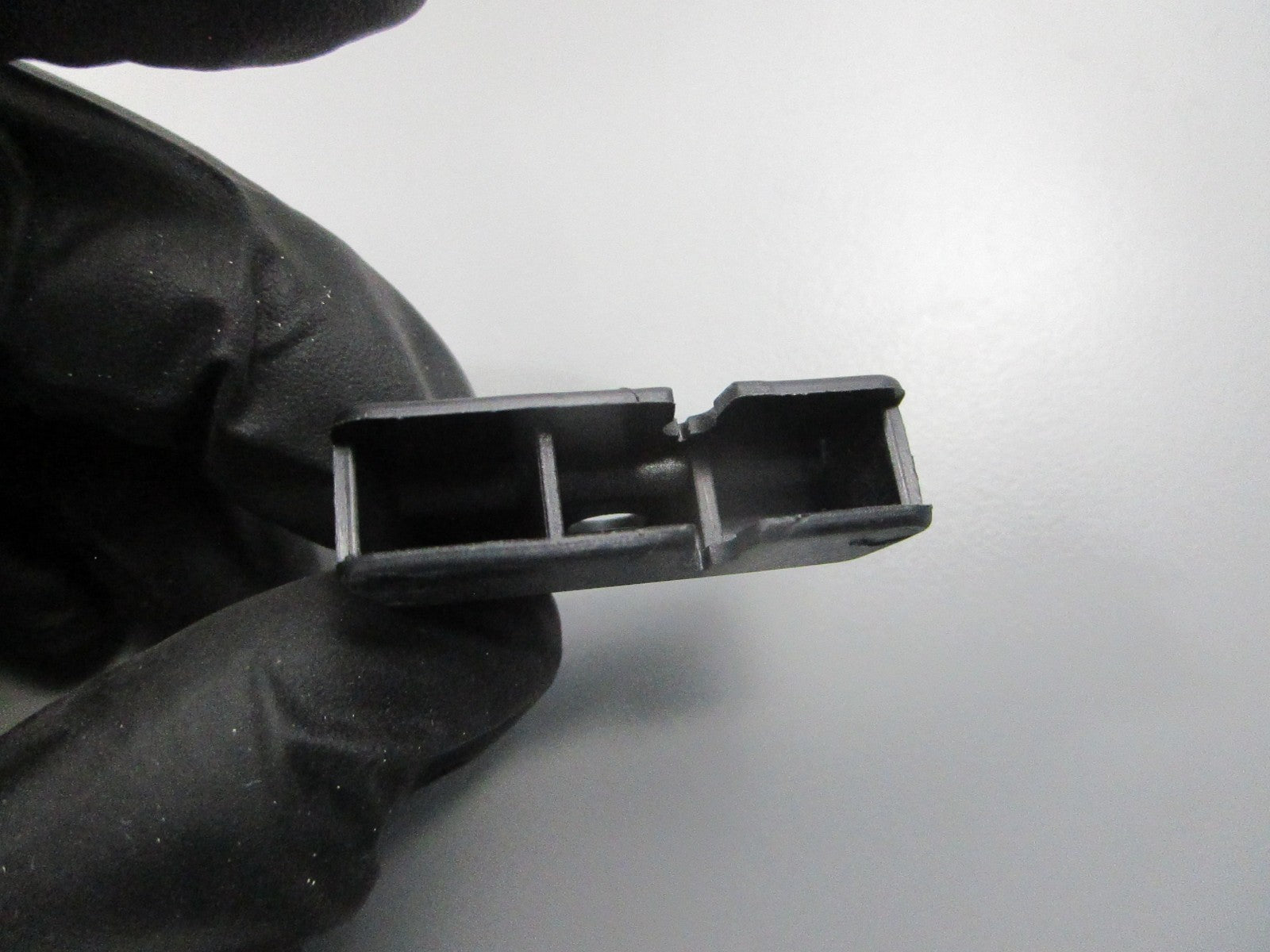 NEW OEM TY25006 John Deere Bracket 0810