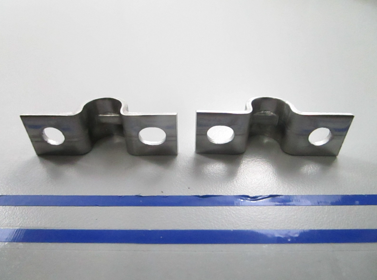 *NEW OEM* (LOT OF 2) 0810 OMC Johnson Evinrude Cable Clamp 319668 0319668