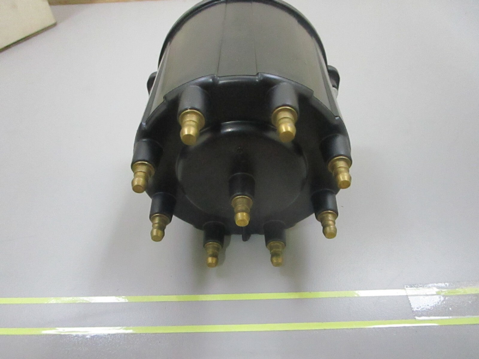 *NEW* 0810 Sierra Distributor Cap 18-5354 Replaces: 38070