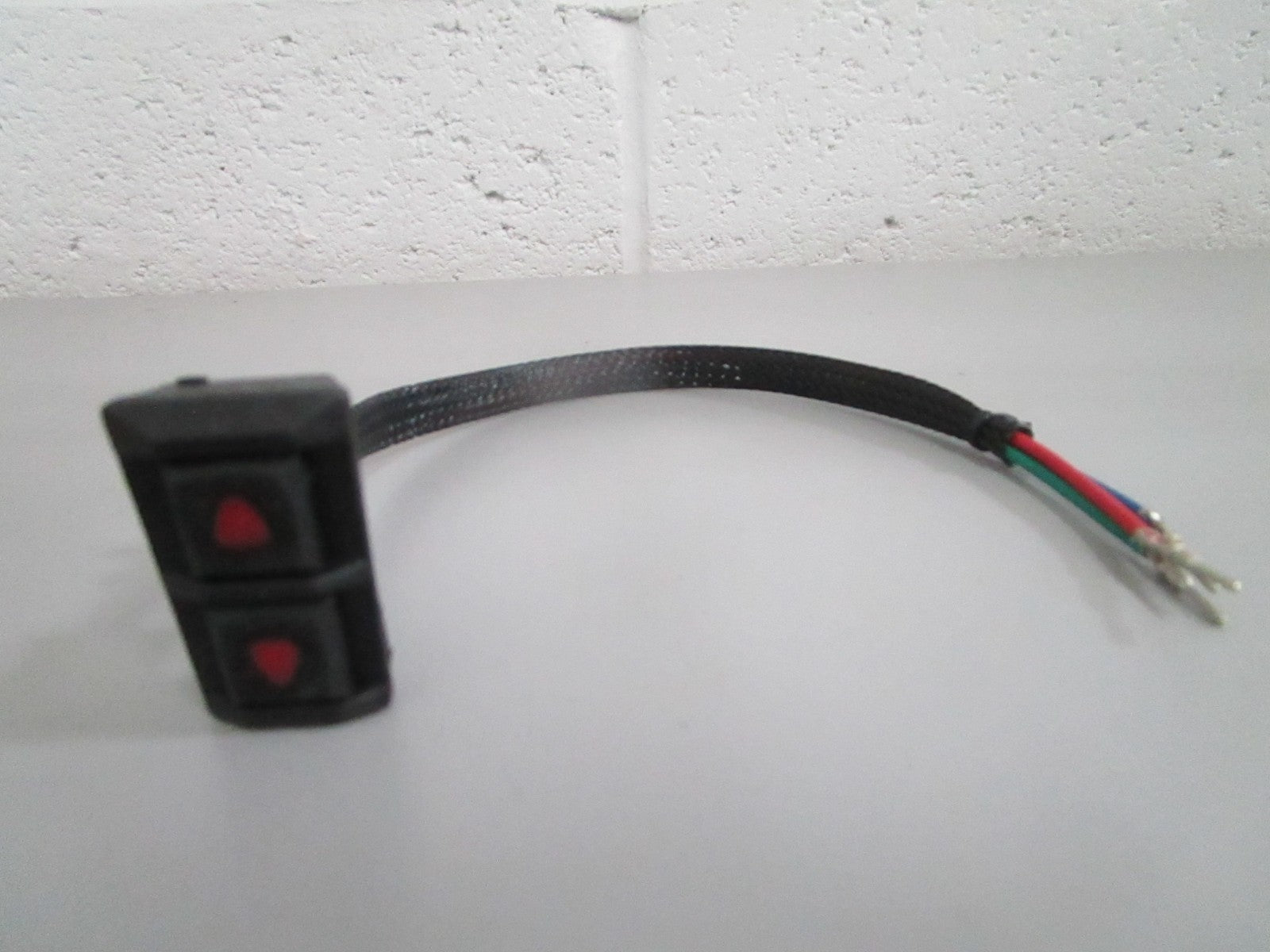 NEW OEM 586074 0586074 OMC Johnson Evinrude Trim & Tilt Switch Assy 0820