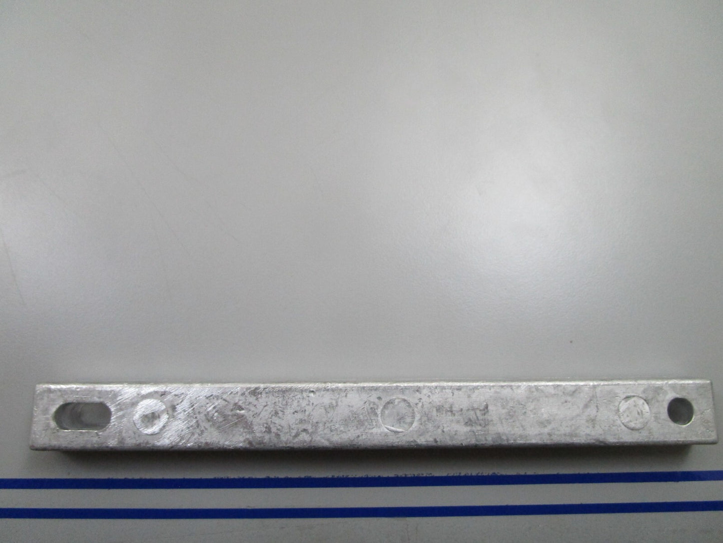 *NEW OEM* 0810 Mercury Quicksilver Anode 825271 1