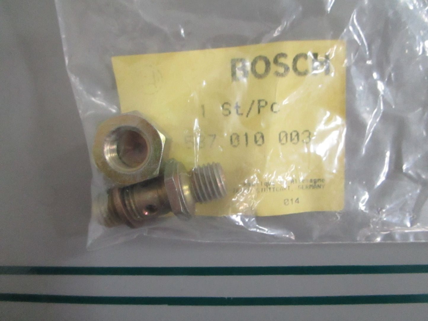 NEW OEM 1587010003 Bosch Fuel Pump Check Valve 0820