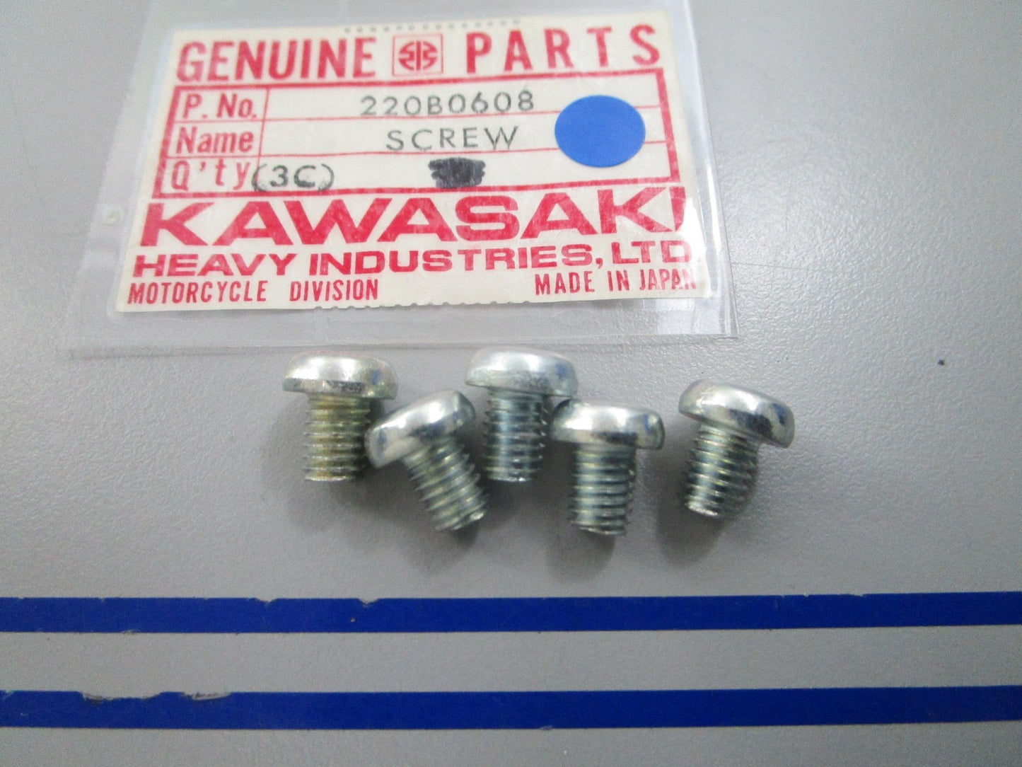 NEW OEM (LOT OF 5) Kawasaki  Screw 220B0608 0810