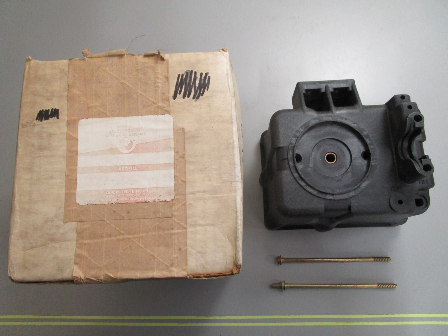 *NEW OEM* 0820 Mercury Quicksilver Reservoir Ay 392-7731