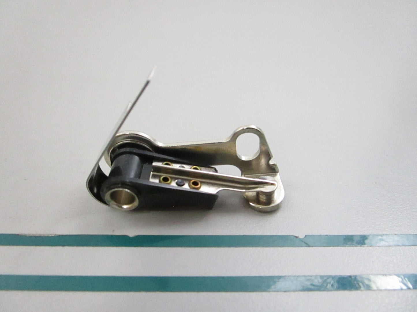 NEW OEM 855846 Volvo Penta Contact Point 0810