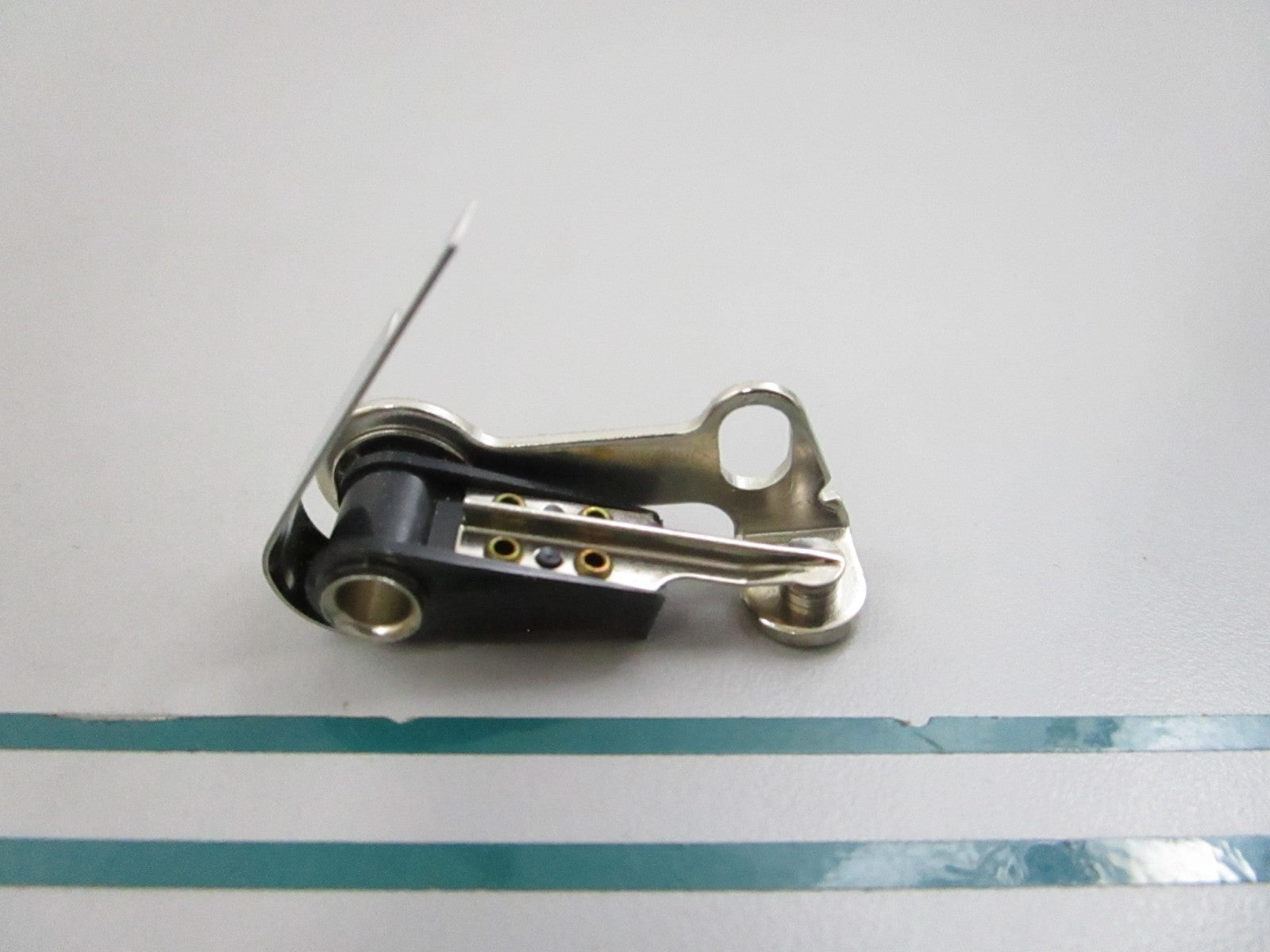 NEW OEM 855846 Volvo Penta Contact Point 0810
