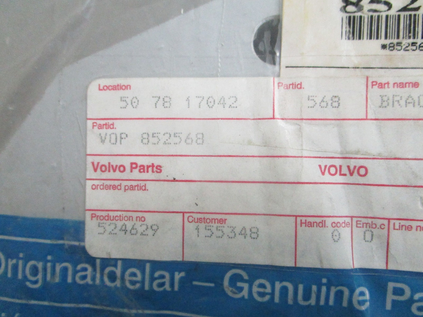 *NEW OEM* 0820 Volvo Penta Bracket 852568