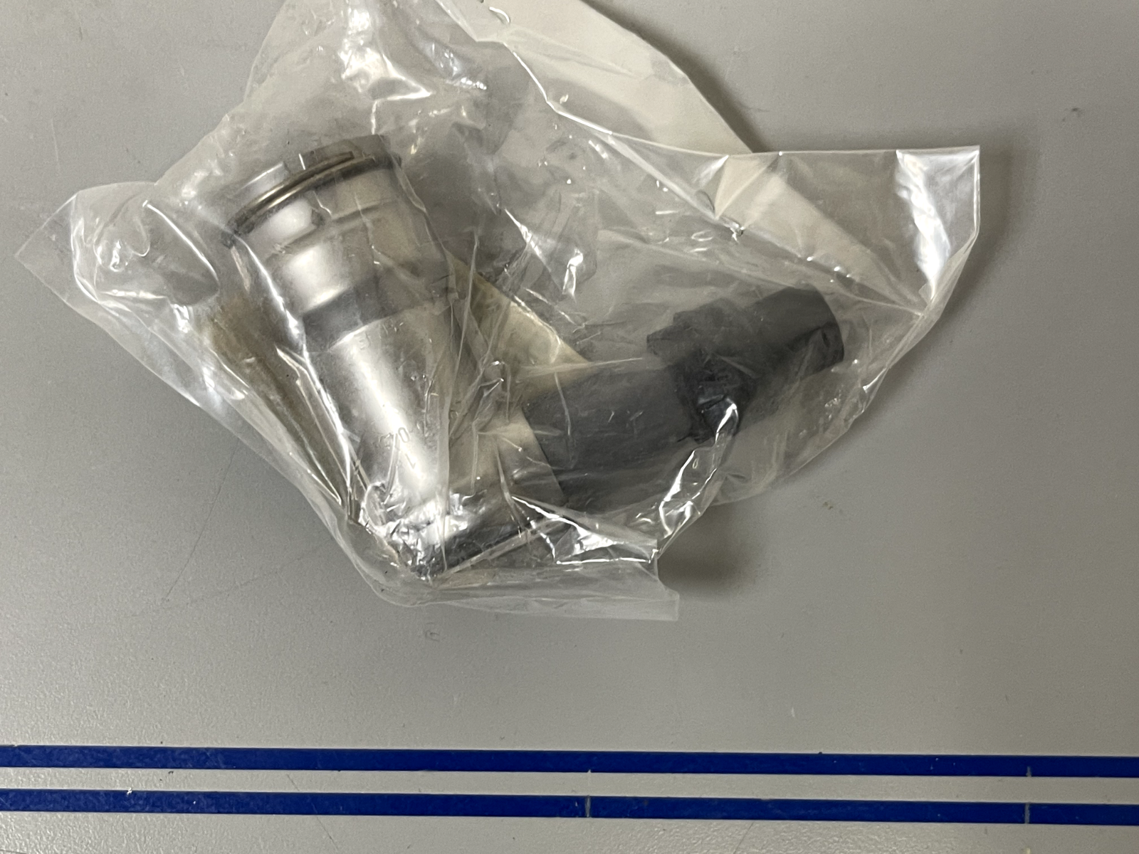 *NEW OEM* 0670 Yamaha Spark Plug Cap 677-82370-00-00 677-82370-00