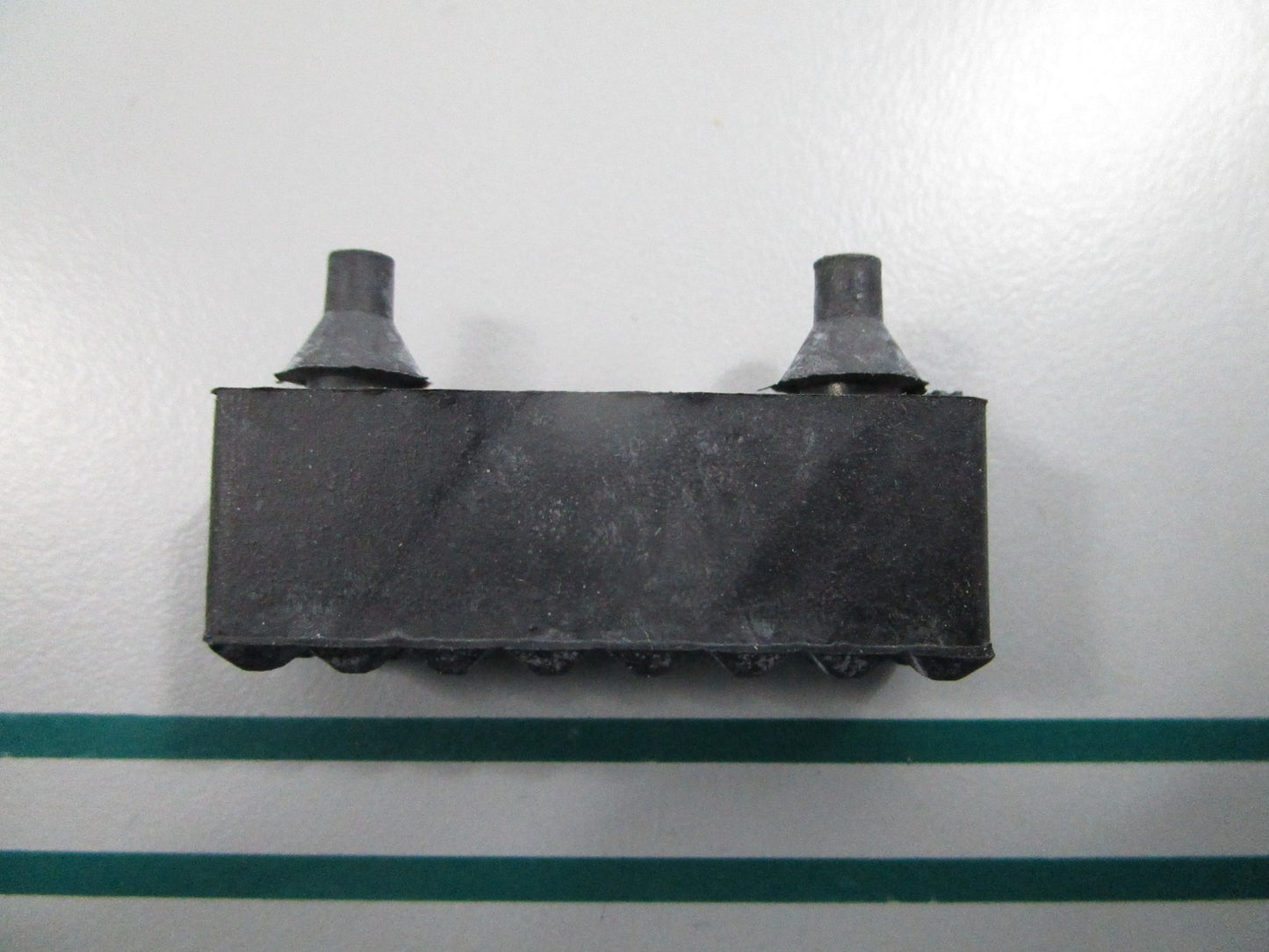 NEW OEM 65371FK10A Mitsubishi Logisnext Rubber Bumper 0810