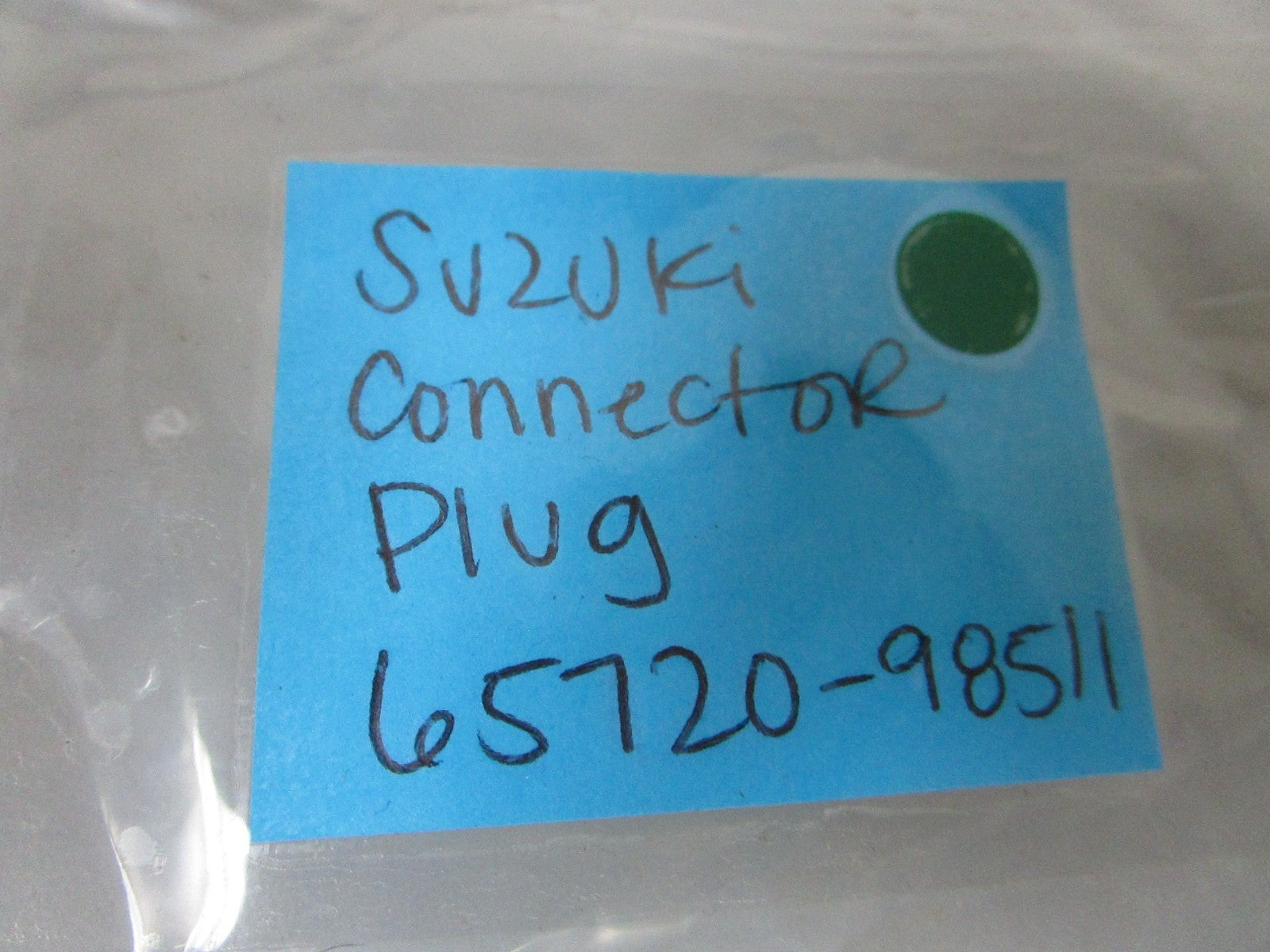 NEW OEM (LOT OF 4) 65720-98511 Suzuki Connector Plug 0810