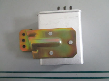 NEW OEM 0015452232 Mercedes-Benz Diesel Glow Plug Relay 0820