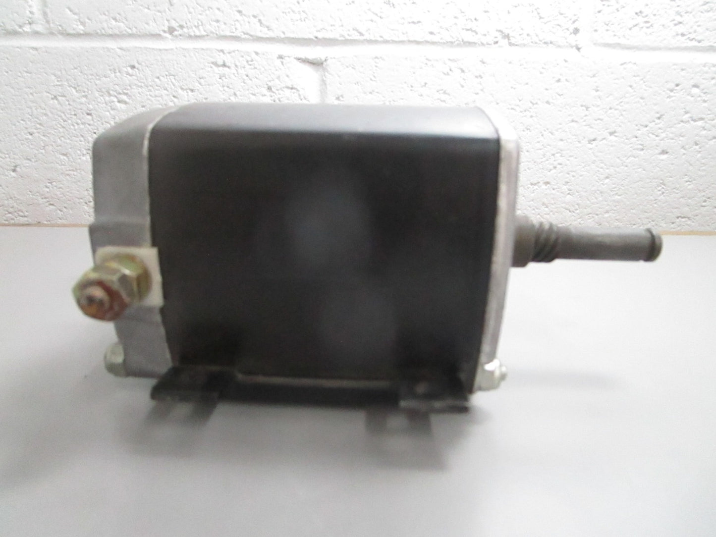 *NEW OEM* 0820 Tecumseh 12V Starter 33605
