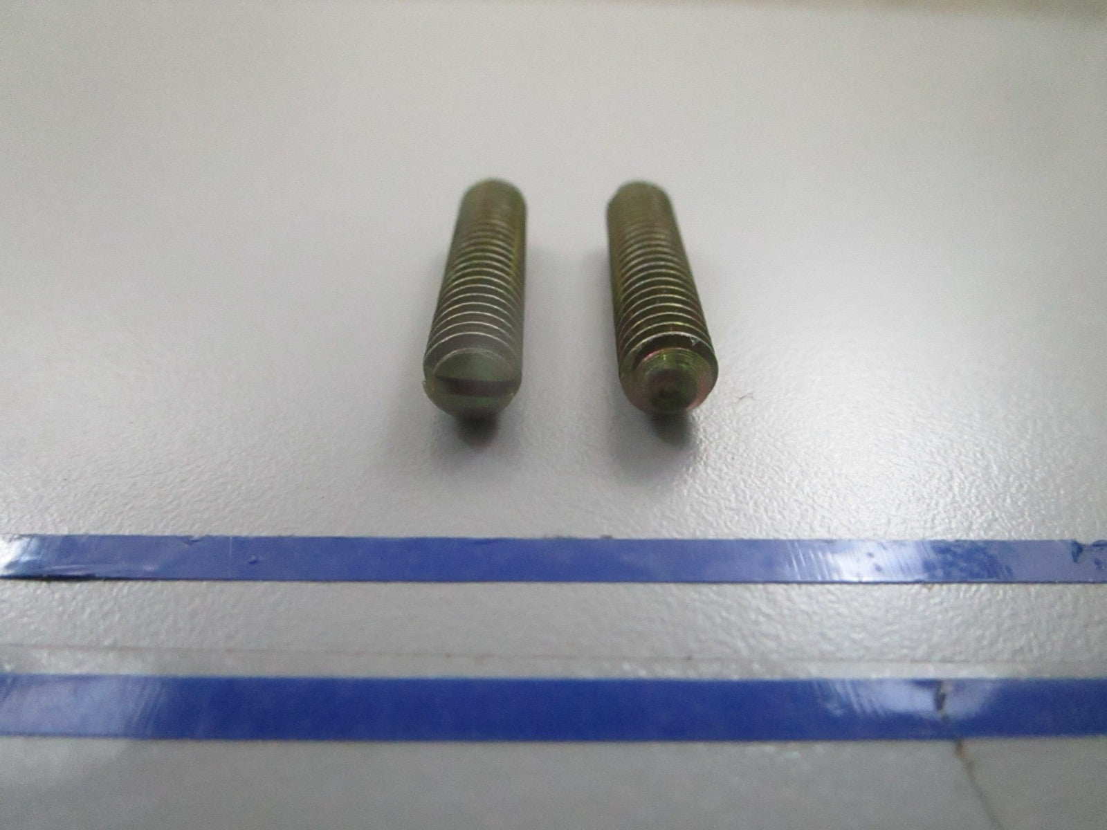 *NEW OEM* (LOT OF 2) 0810 Mercury Quicksilver Adjusting Screw 10-63102