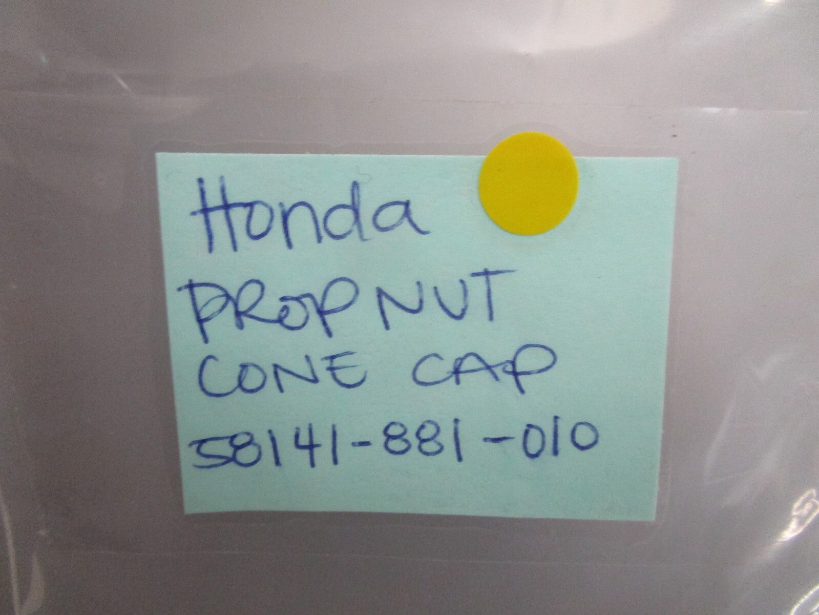 *NEW OEM* 0820 Honda Propeller Nut Cap 58141-881-010