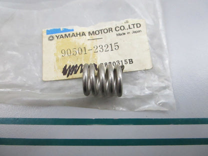 NEW OEM 90501-23215 Yamaha Compression Spring 0810