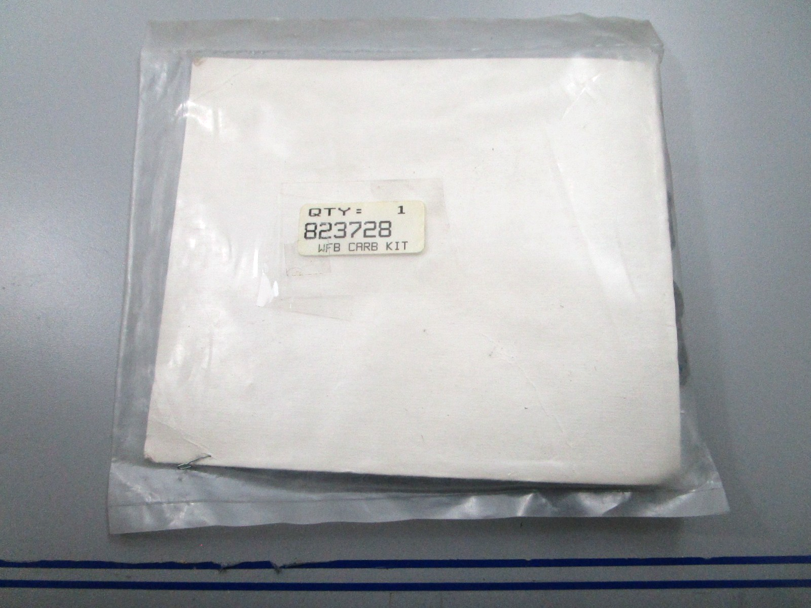 *NEW OEM* 0810 Mercury Quicksilver Carburetor Kit 823728