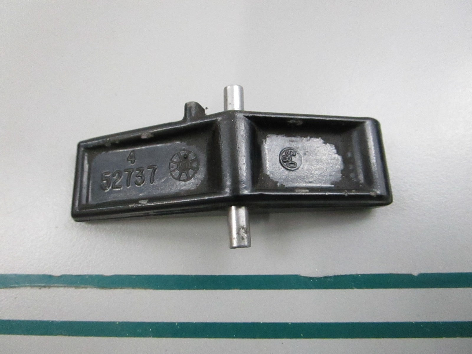 NEW OEM 52737 Mercury Quicksilver Cowl Latch Hinge Lever 0810