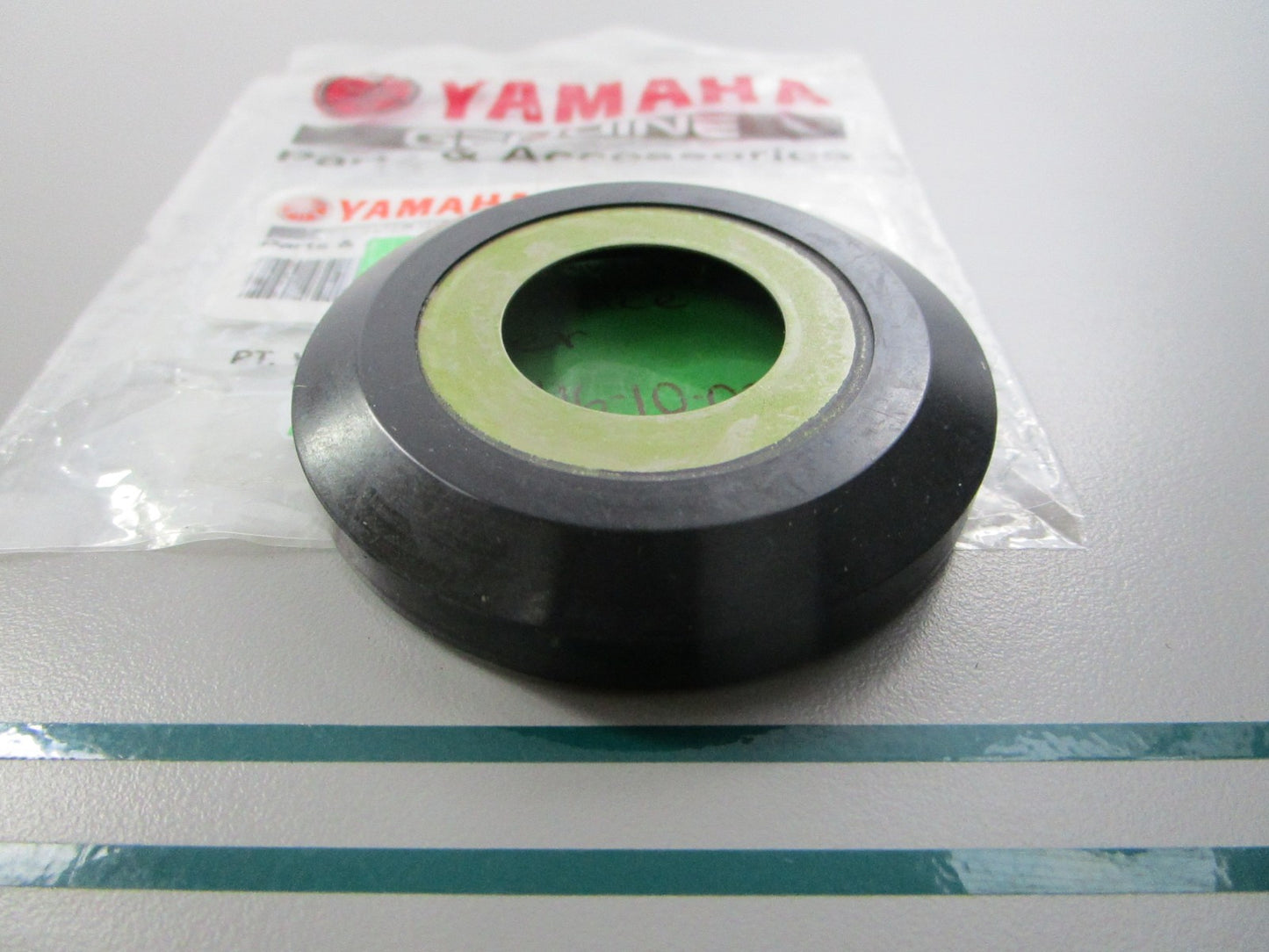 NEW OEM 5BP-F3416-10-00 Yamaha Ball Race Cover 0810