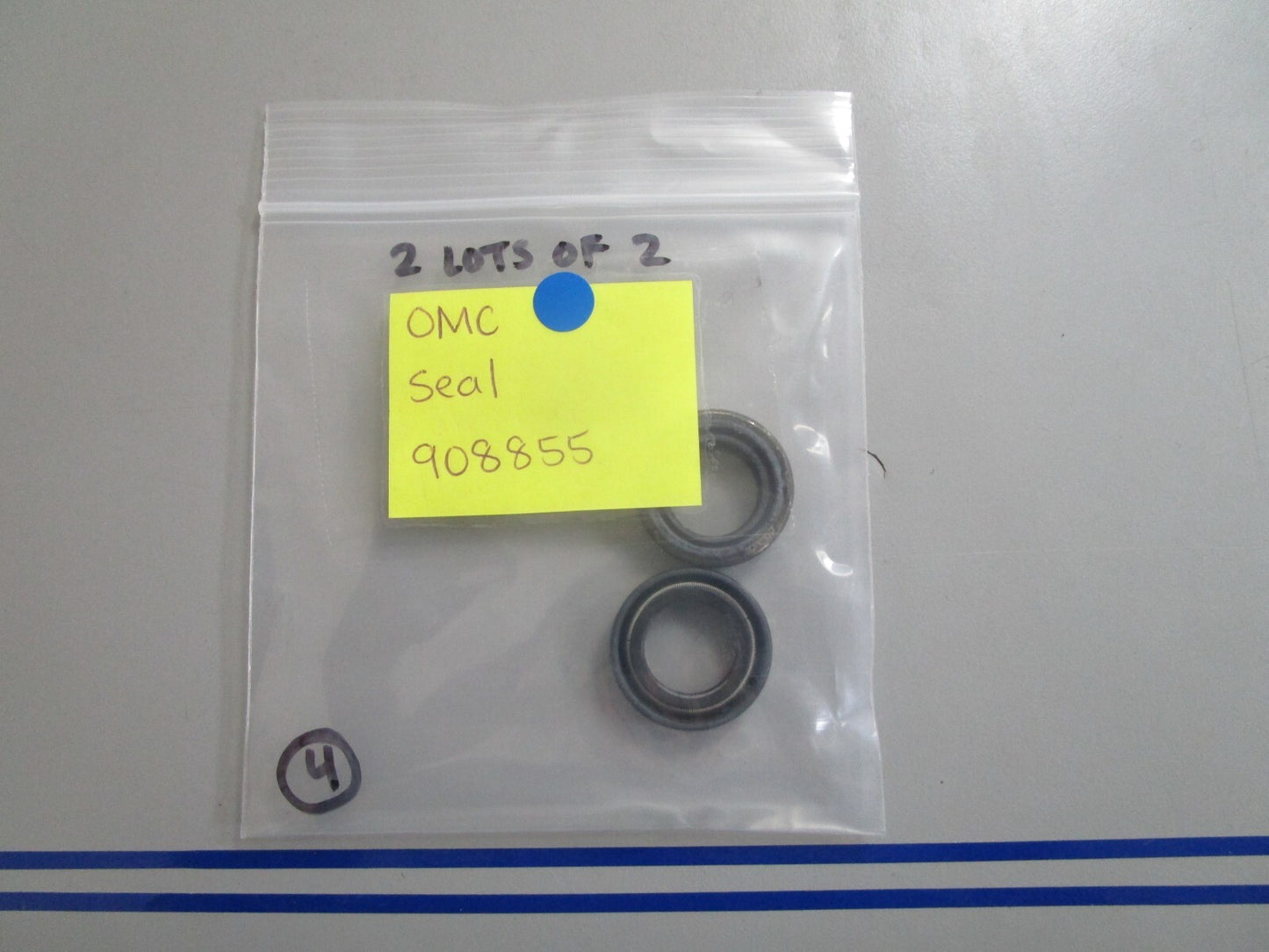 *NEW OEM* (LOT OF 2) 0810 OMC Johnson Evinrude Seal 908855 0908855