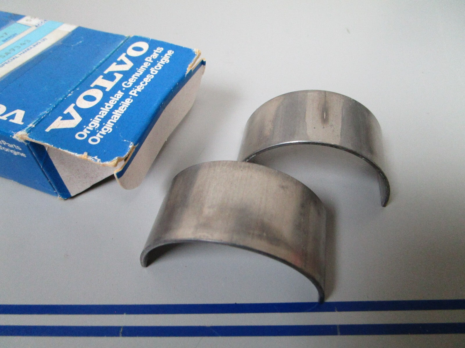 *NEW OEM* 0810 Volvo Penta Main Bearing 875493