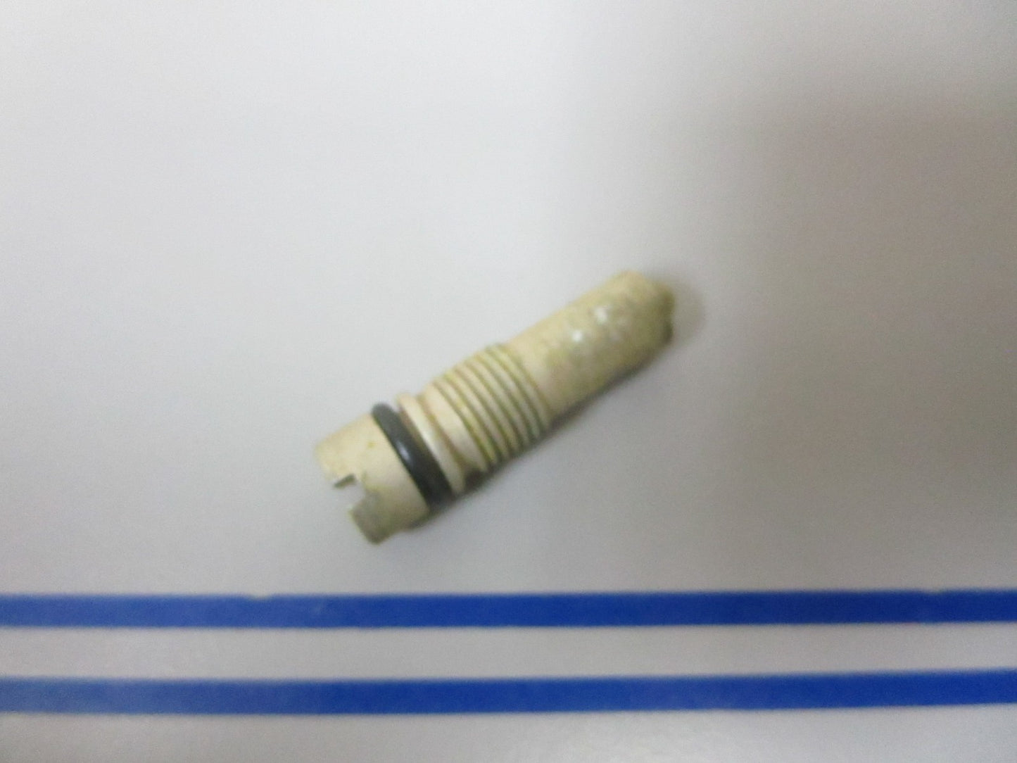 NEW OEM 172767 0172767 OMC Johnson Evinrude Trim Tilt Release Valve 0720