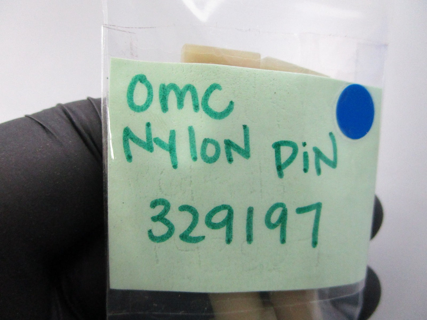 *NEW OEM* 0810 OMC Johnson Evinrude Nylon Pin 329197 0329197