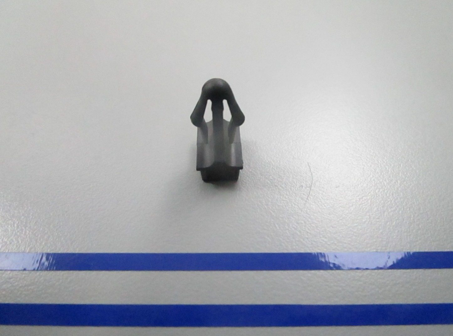 *NEW OEM* 0810 Mercury Quicksilver Clip 804352