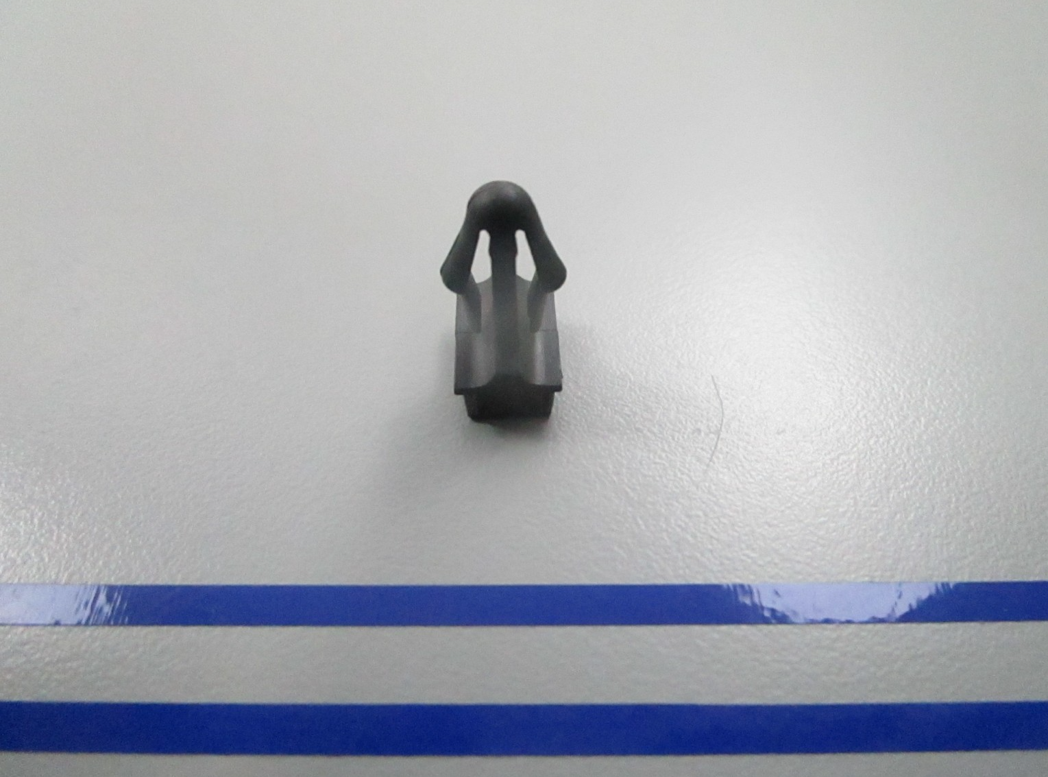 *NEW OEM* 0810 Mercury Quicksilver Clip 804352