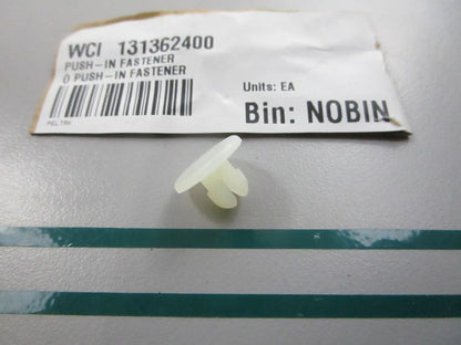 NEW OEM 131362400 Frigidaire Fastener 0810