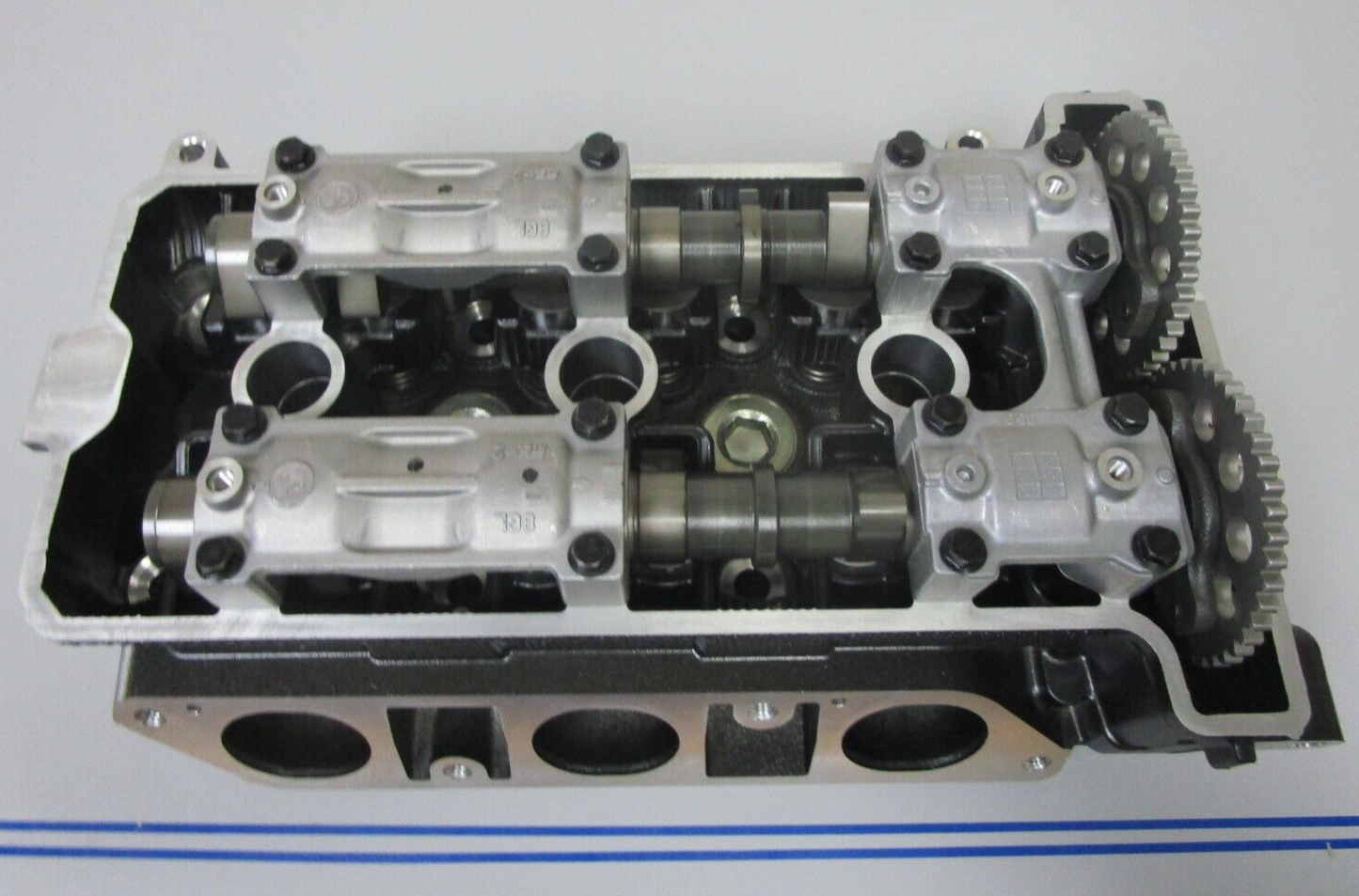 *NEW OEM* 0720 Yamaha Wave Runner Cylinder Head 6EY-11110-00-00