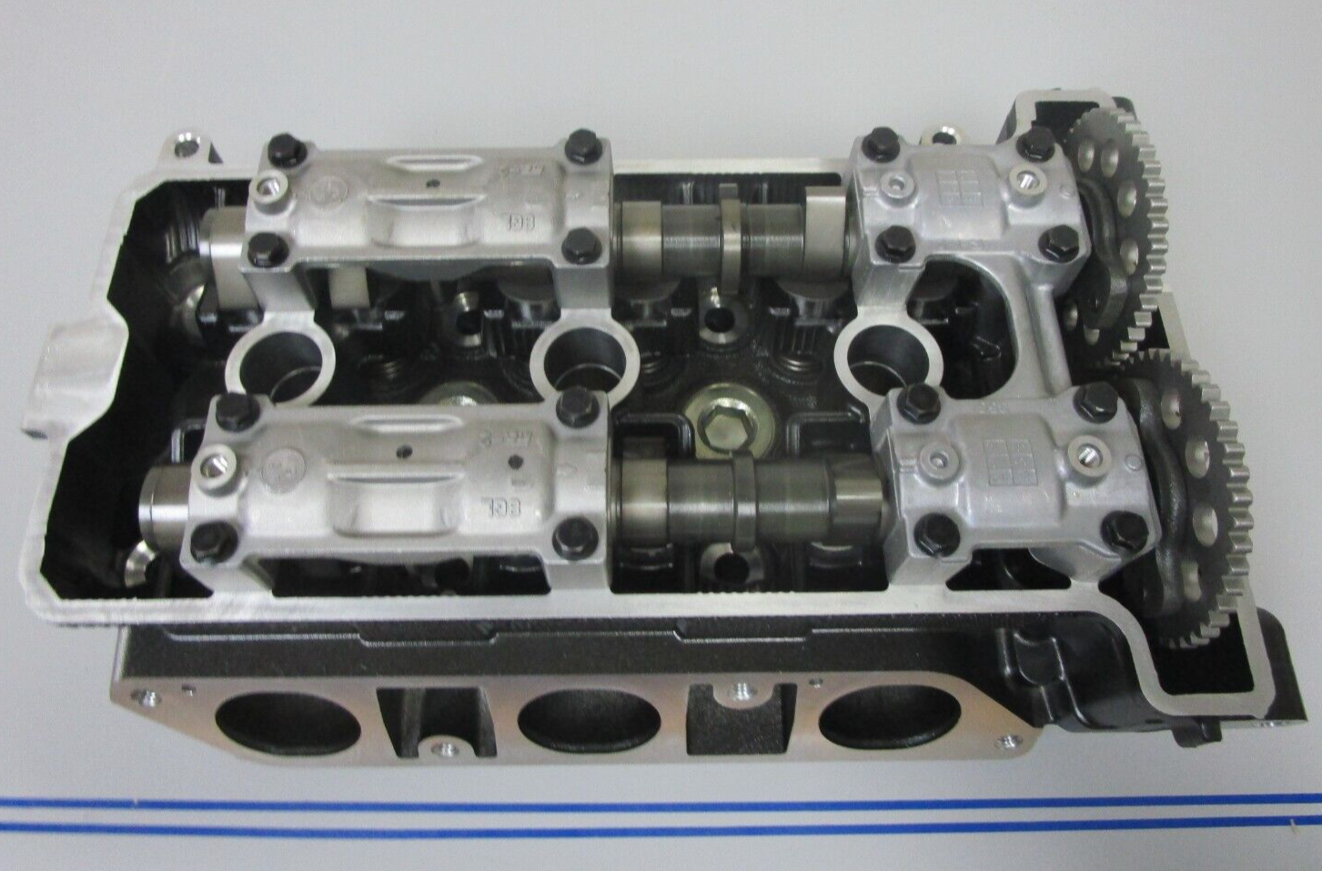 *NEW OEM* 0720 Yamaha Wave Runner Cylinder Head 6EY-11110-00-00