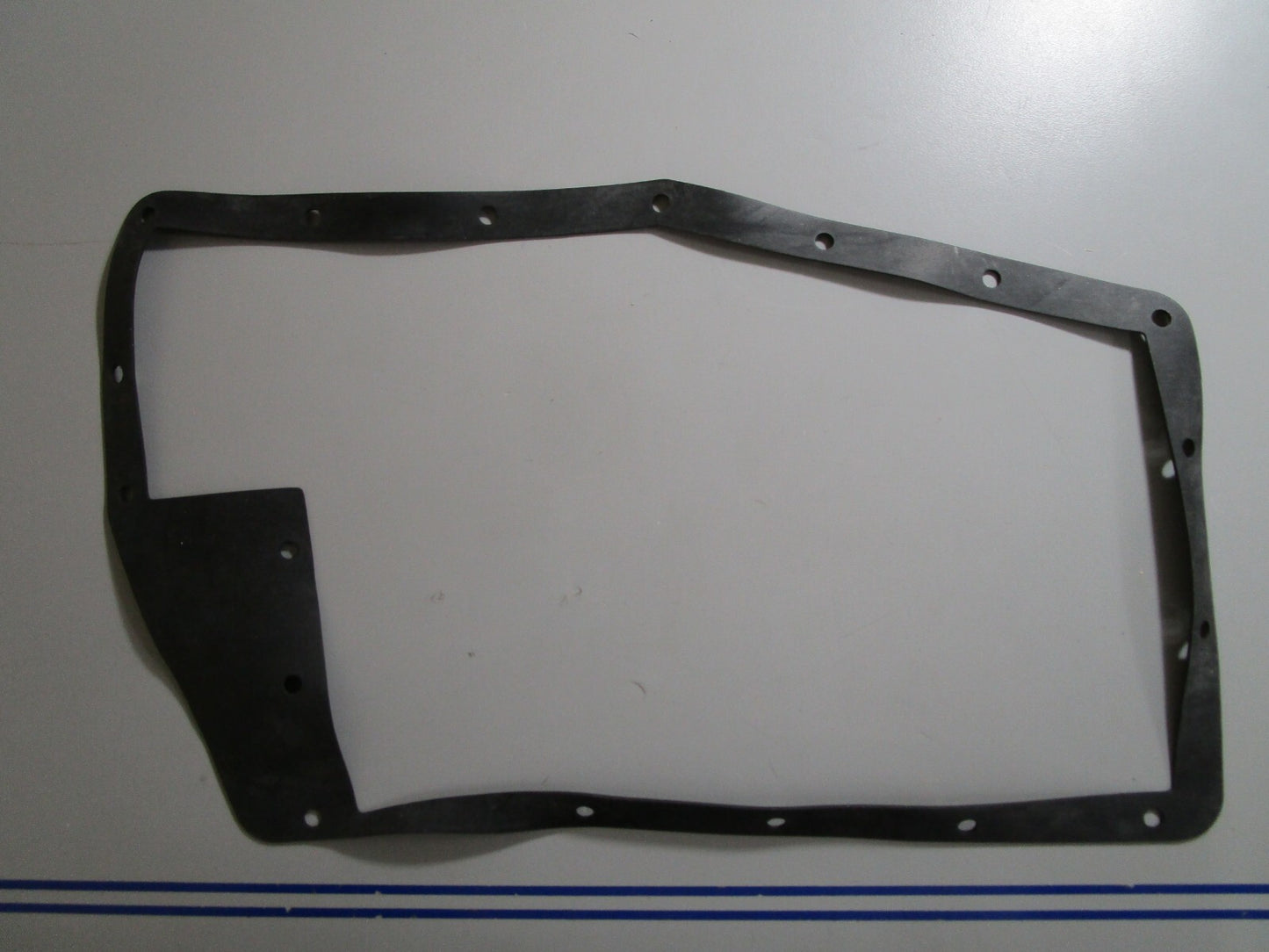 *NEW OEM* 0810 Volvo Penta Gasket 855405
